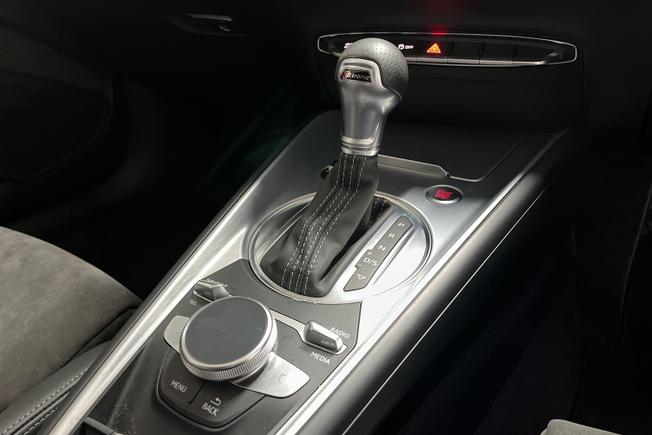 AUDI TT Photo 22