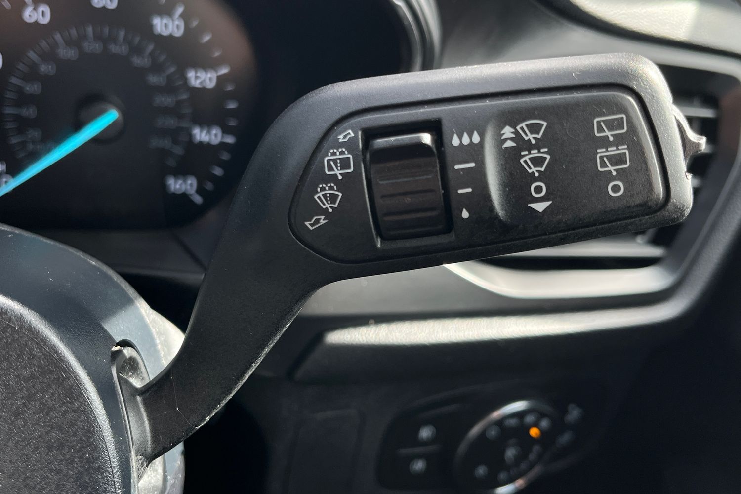 Ford Focus Photo 14