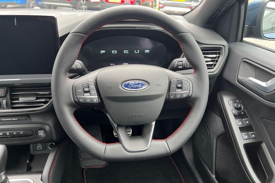 Ford Focus Photo autoimg-ac943e497e1930acbae06dd150ab2ddebfe92029.jpg