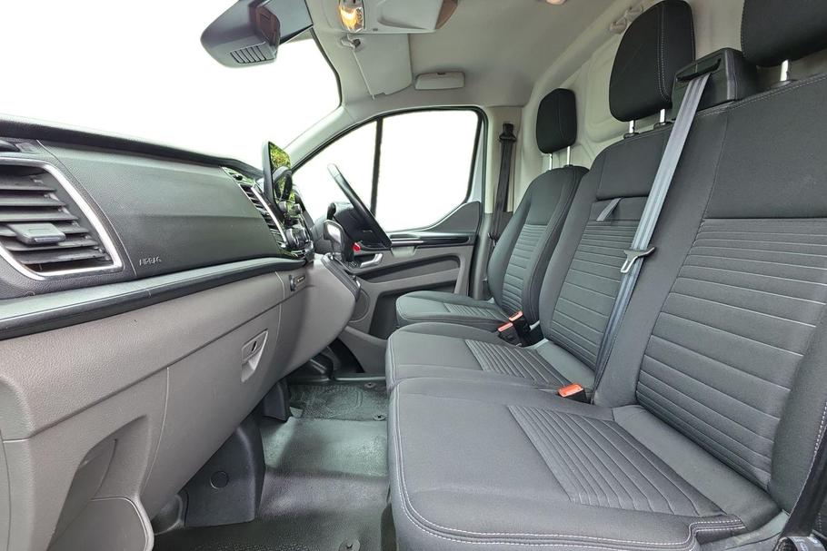 Used Ford TRANSIT CUSTOM YR21SKO 10