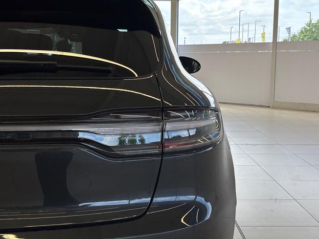 PORSCHE Macan Photo 23