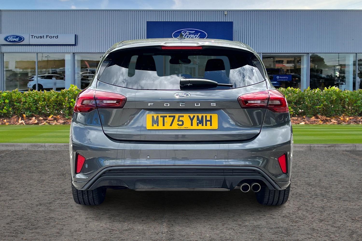 Ford Focus Photo 6