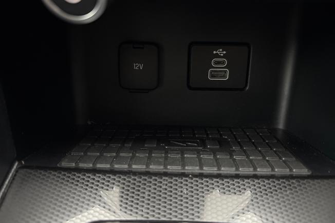 VOLKSWAGEN Amarok Photo 32
