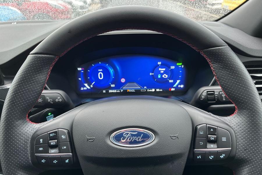 Ford KUGA Photo autoimg-ac9603659da1752246ab4e0d4f04441348b77768.jpg