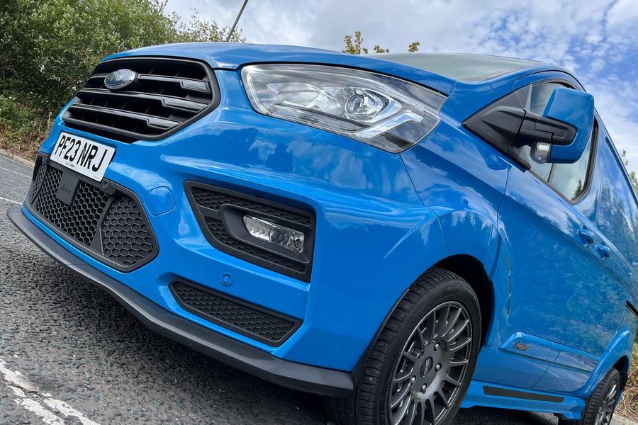 Ford TRANSIT CUSTOM Photo autoimg-ac96b6a1bc0e36ad499f9846b3f6d86ce4fb2ead.jpg