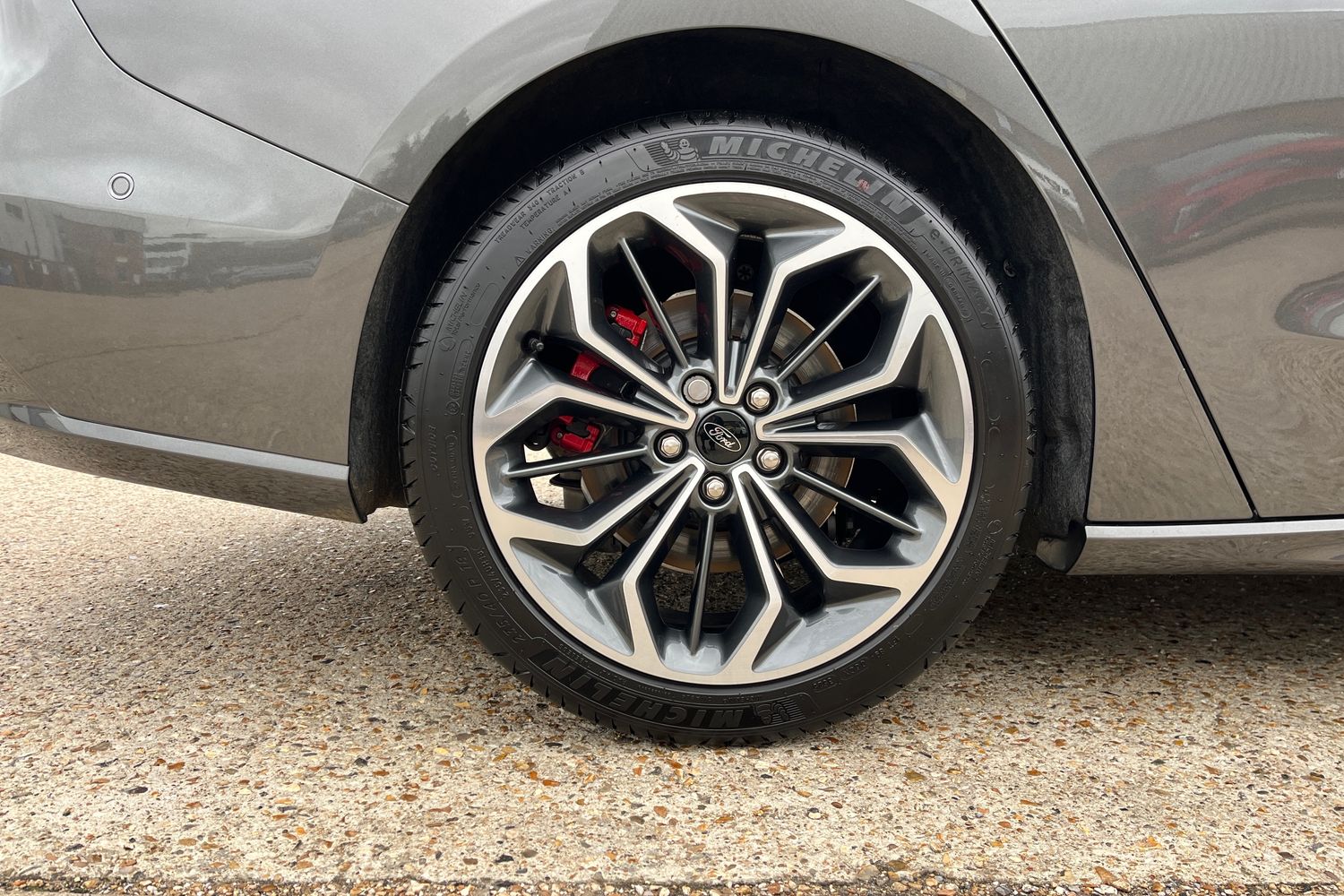 Ford Focus Photo 7
