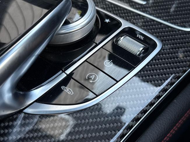 Mercedes-Benz GLC Photo 57