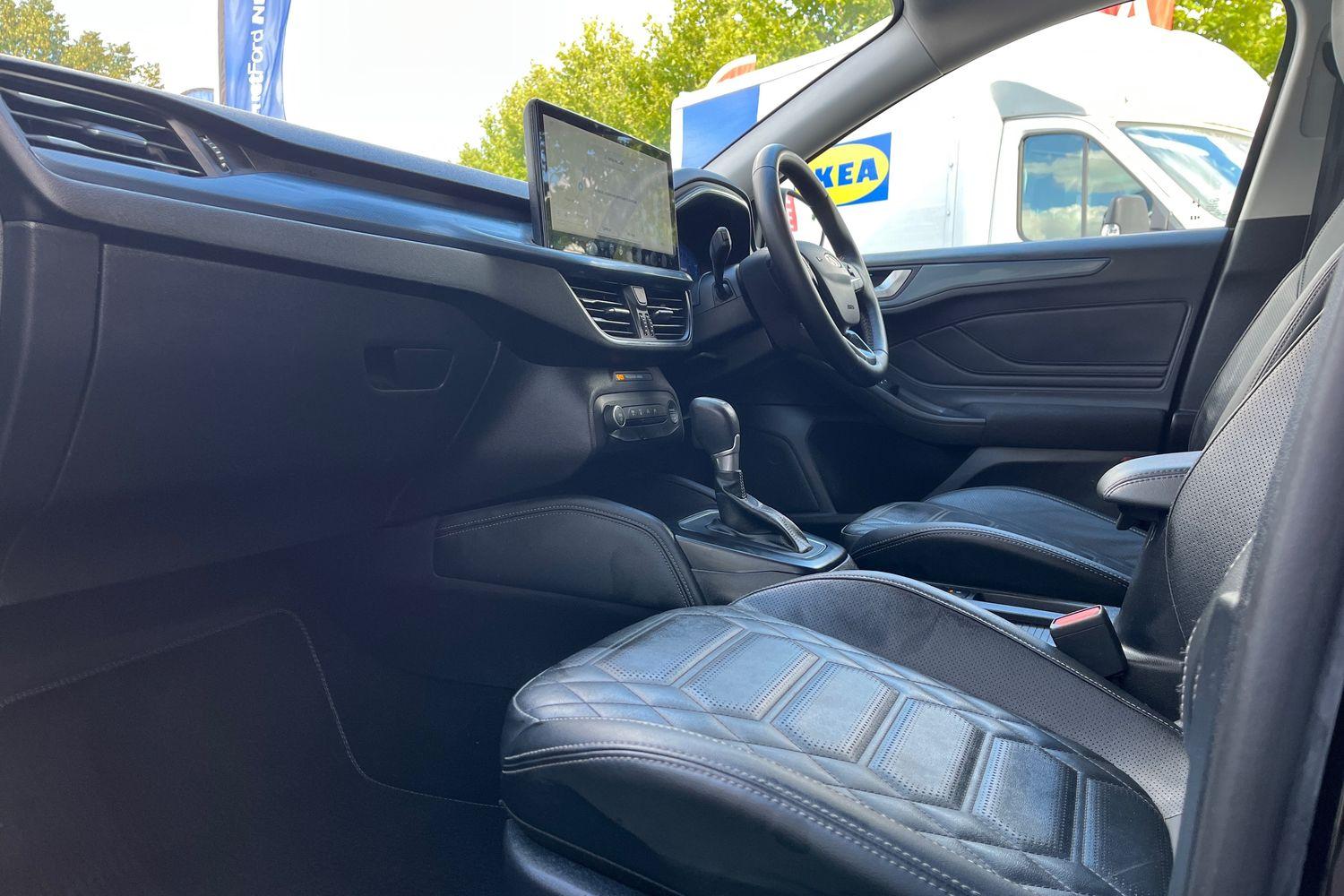 Ford FOCUS Photo 17