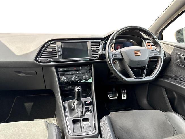 SEAT Leon Photo 11