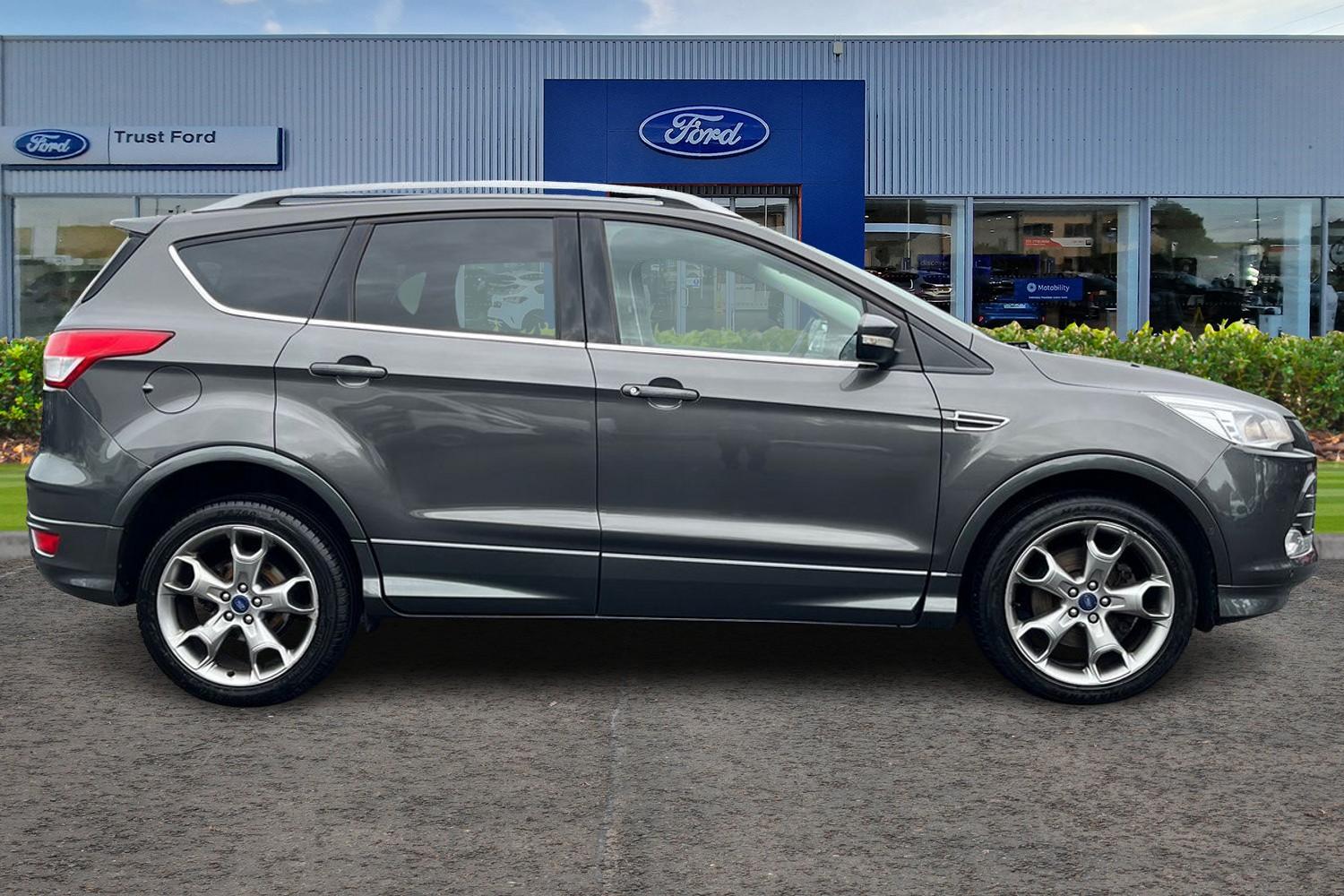 Ford KUGA Photo 2