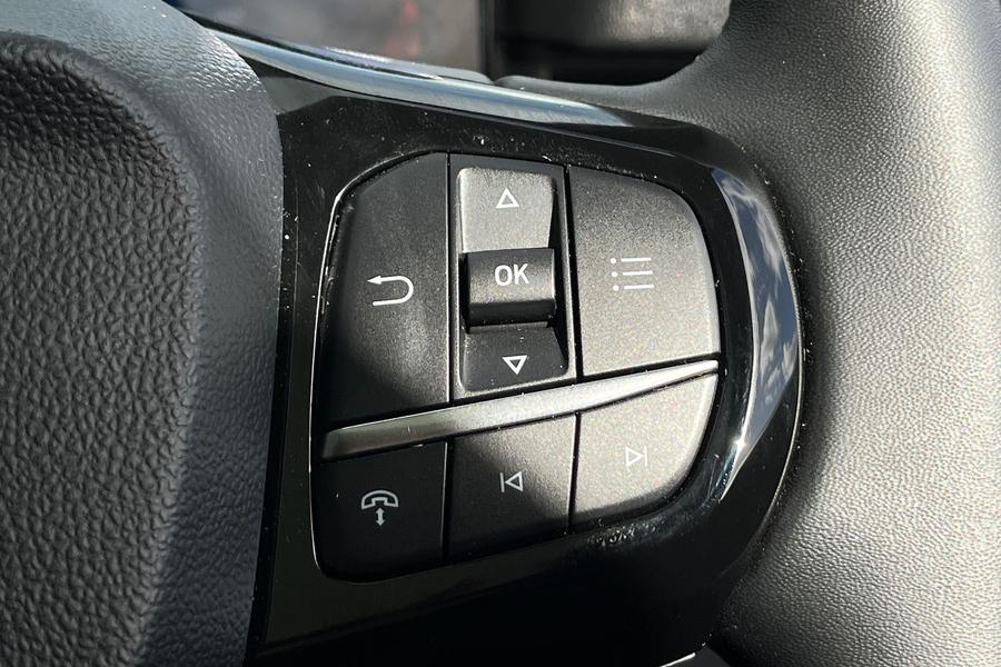 Ford Puma Photo autoimg-acad1036686083ff1ccf41fdc22d6f348d4c8b83.jpg