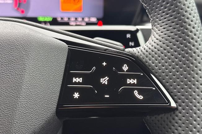 AUDI Q3 Photo 17