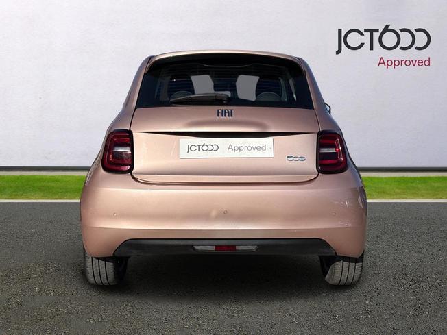 FIAT 500e Photo 7