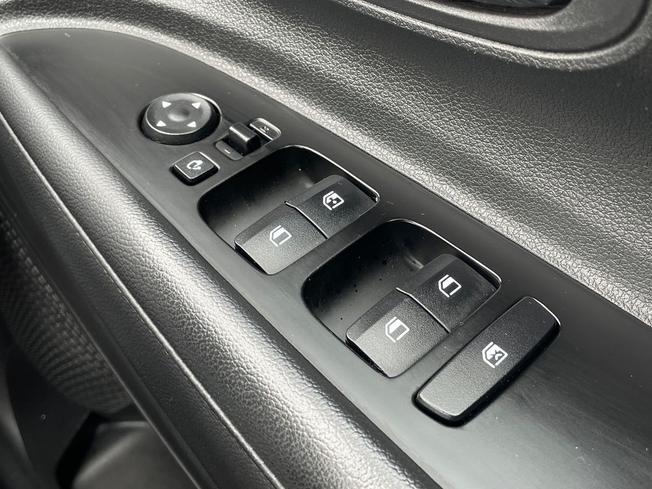HYUNDAI Bayon Photo 35