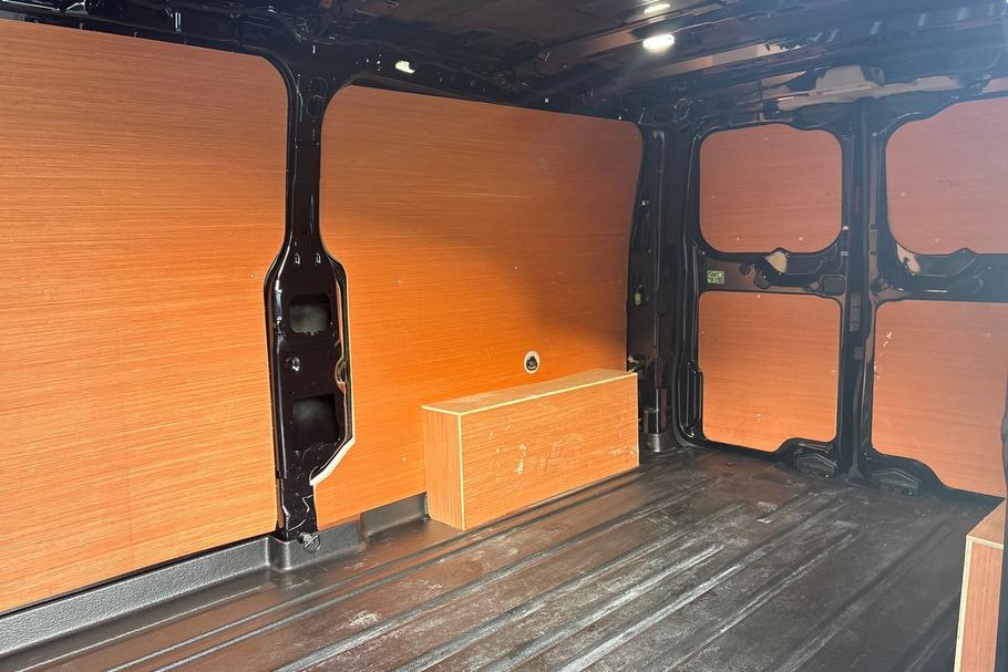Used Ford TRANSIT CUSTOM WO25UJA 5