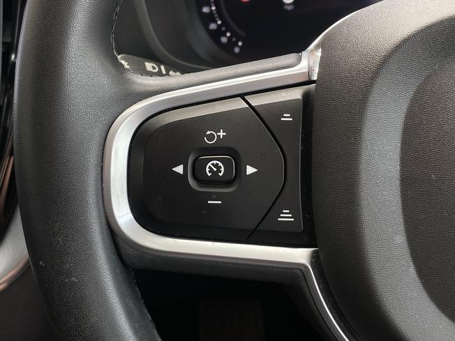 VOLVO XC60 Photo 16