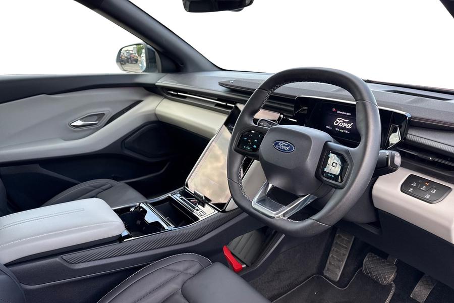 Ford EXPLORER Photo autoimg-acb4bde9cb74961f25bbd9057a61cd1476eb3b48.jpg