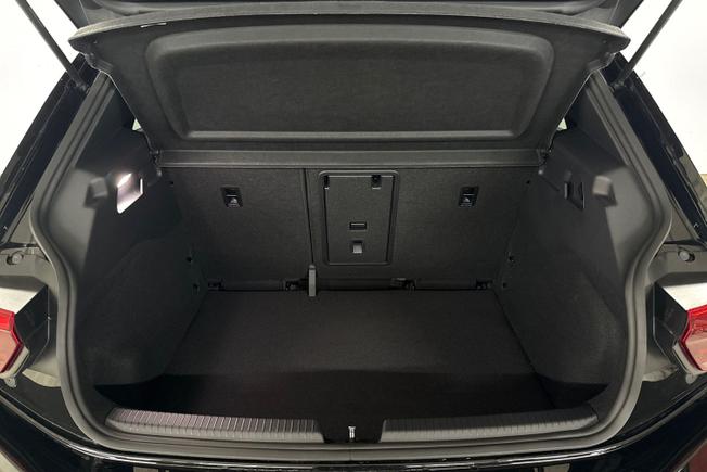 VOLKSWAGEN ID.3 Photo 12