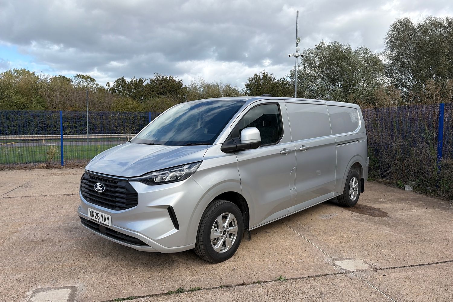 Ford TRANSIT CUSTOM Photo 23