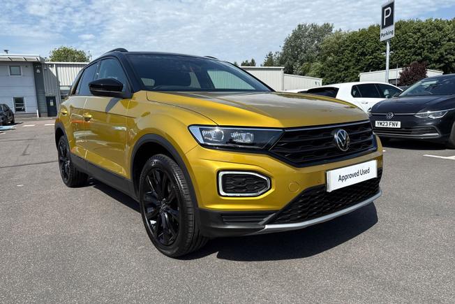 VOLKSWAGEN T-Roc Photo 21