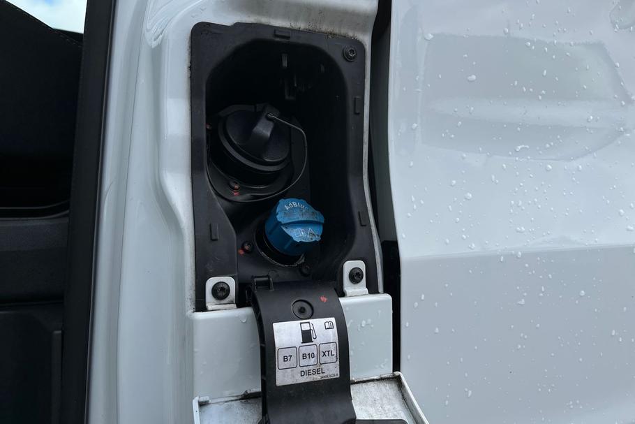 Used Renault Trafic HN23VJD 33