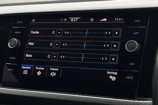 VOLKSWAGEN T-Cross Photo 32