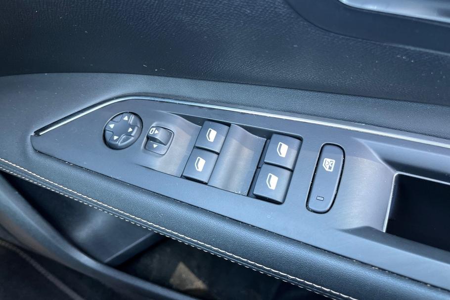 Used Peugeot 3008 16