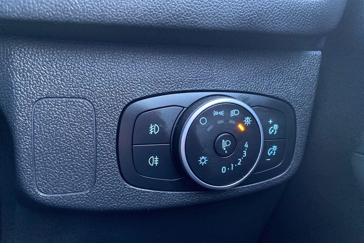 Ford FOCUS Photo 34
