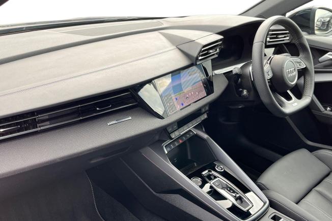 Audi A3 Photo 2