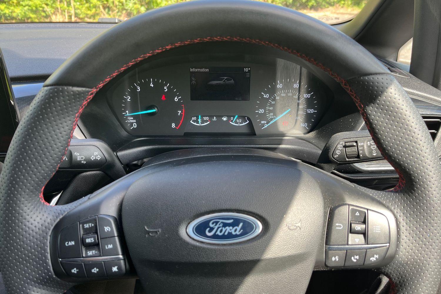 Ford FIESTA Photo 11