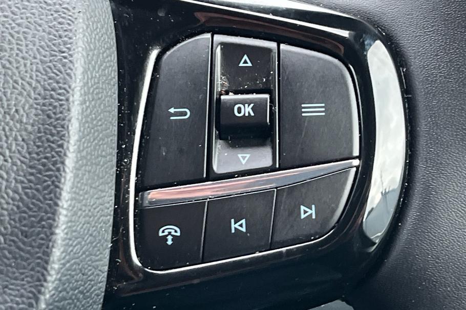 Used Ford TRANSIT CUSTOM WV25RMO 28