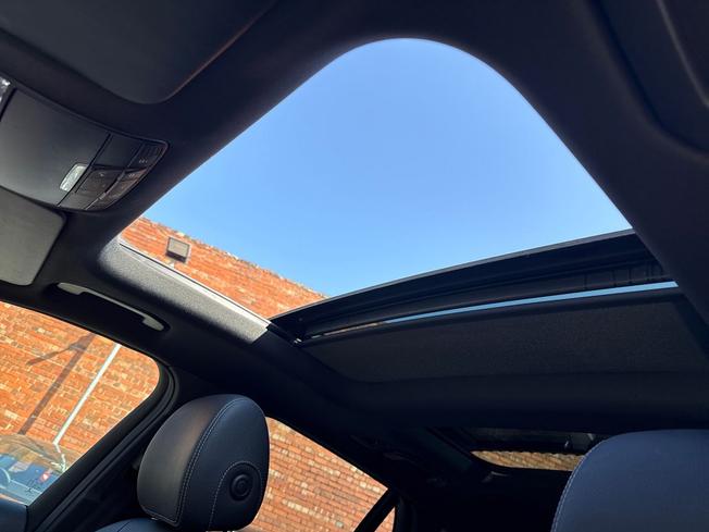 Mercedes-Benz Glc Photo 36
