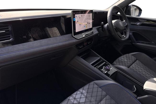 VOLKSWAGEN Tiguan Photo 2
