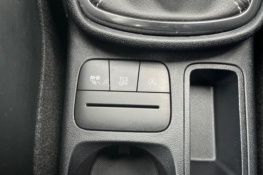 Ford FIESTA Photo autoimg-acdfbc707f842c4d531b0423069348ff2ef82c90.jpg