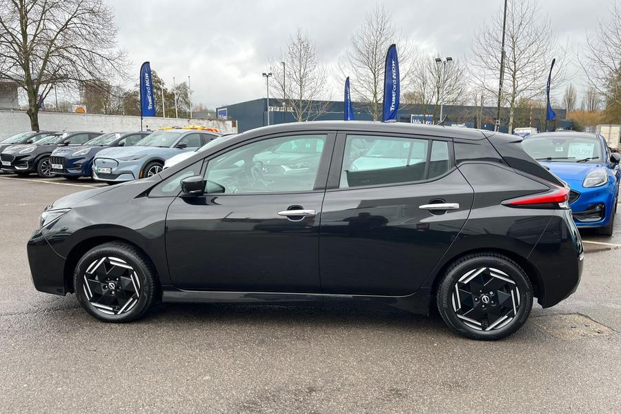Nissan LEAF Photo autoimg-ace26040e65c6a70d4fd6f2c4be430266ed551e2.jpg