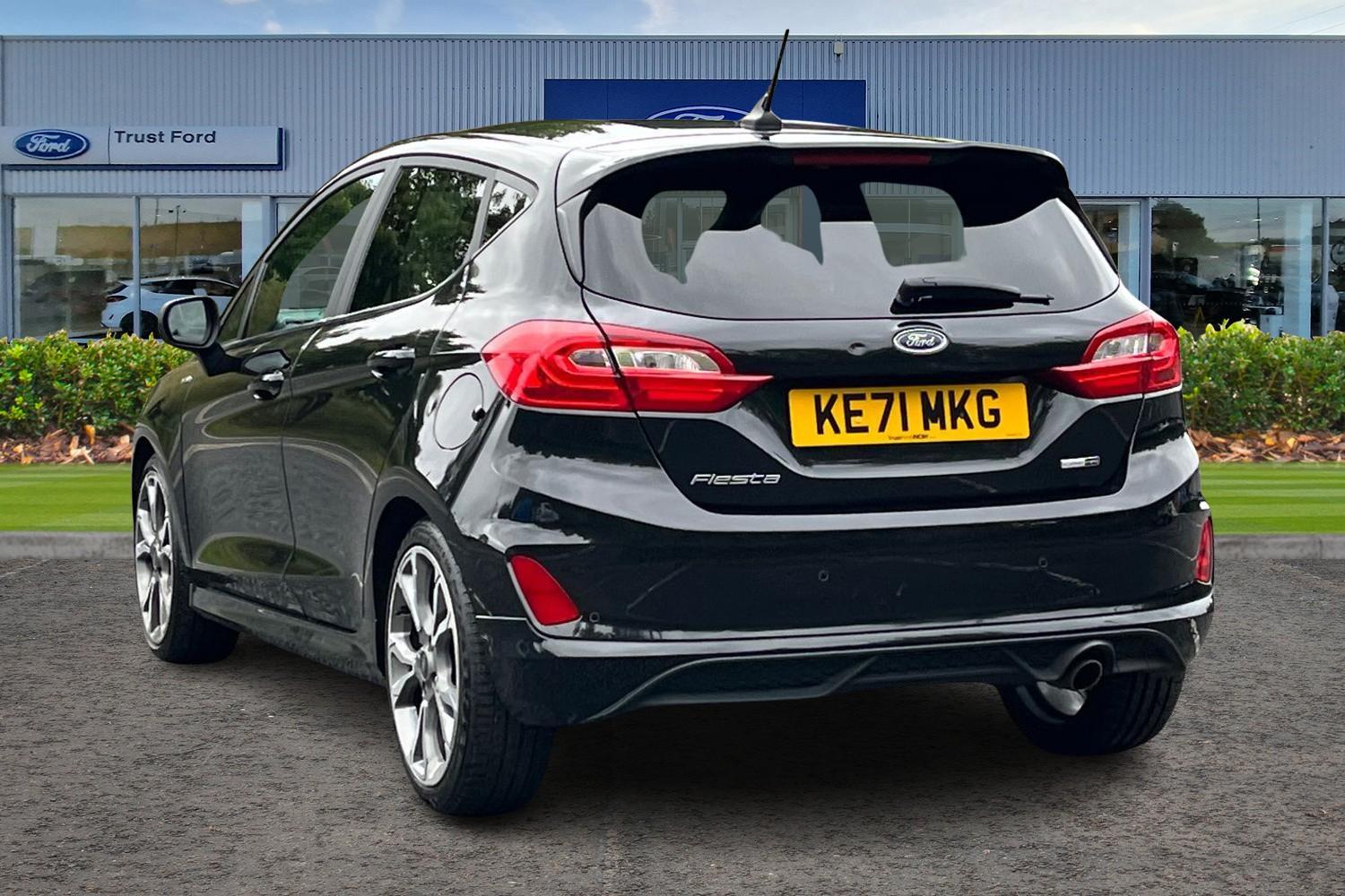 Ford Fiesta Photo 1
