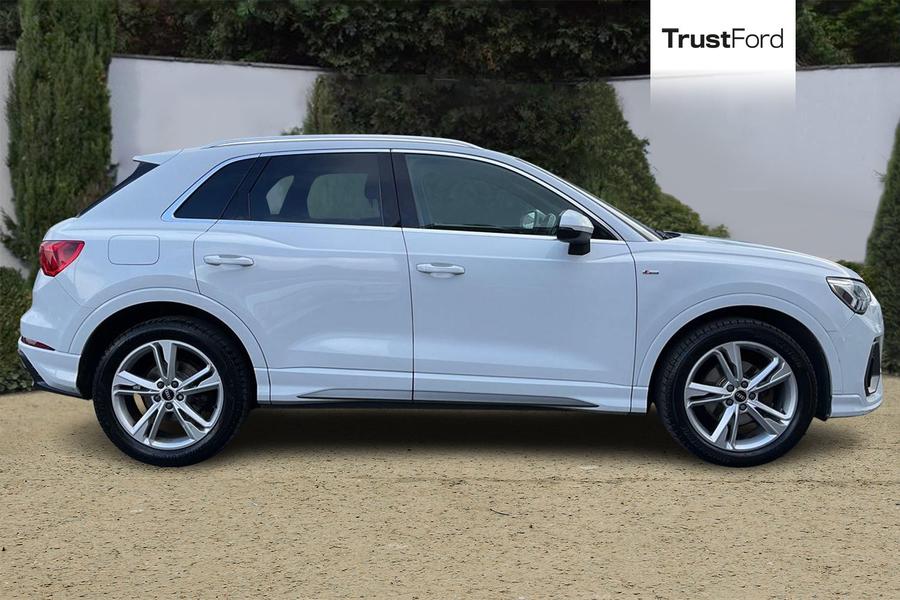 Audi Q3 Photo autoimg-acf4e2f974ff5318e547ac490db2ba098412b431.jpg