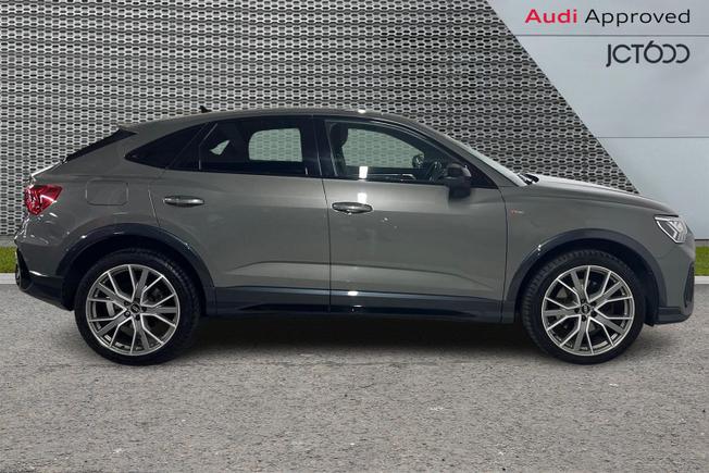 Audi Q3 Photo 4