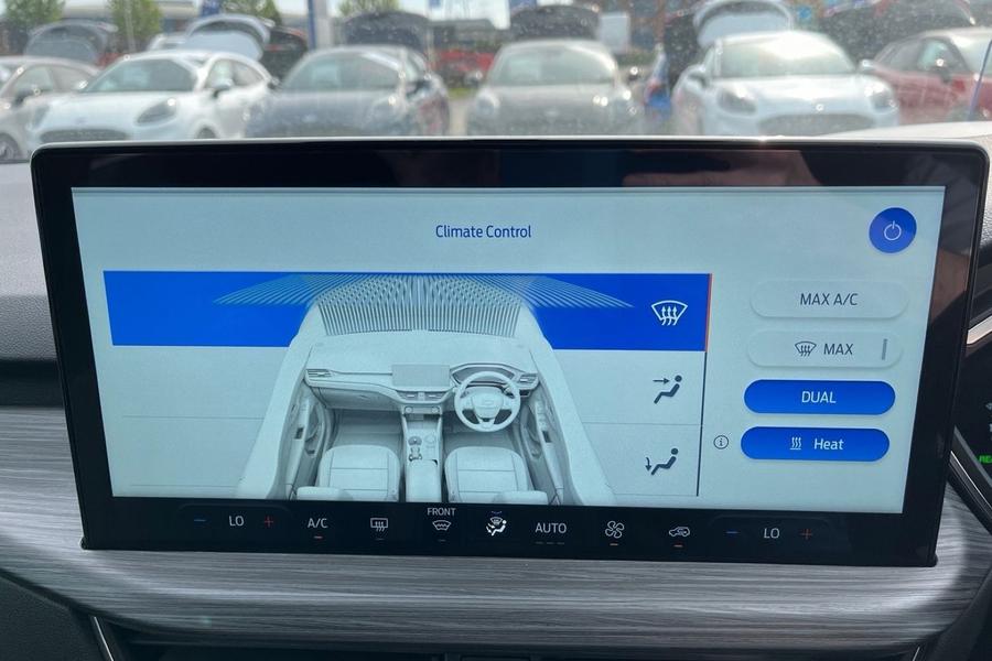 Ford Kuga Photo autoimg-acf7add9562cd62c1d2b0d25172d66d7255a973d.jpg