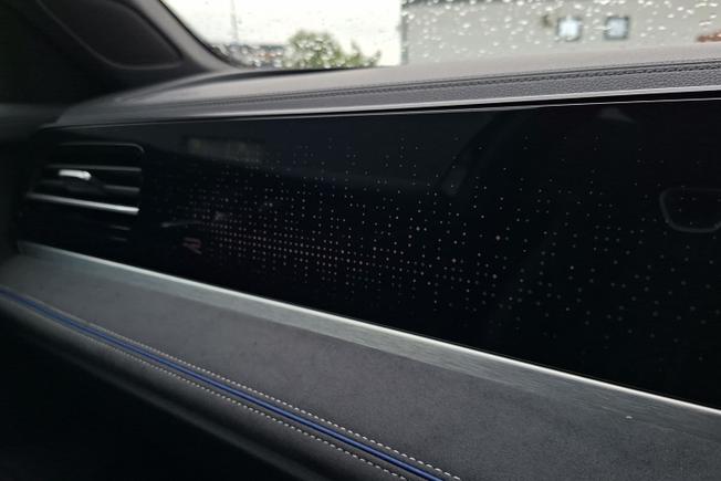 VOLKSWAGEN Passat Photo 36