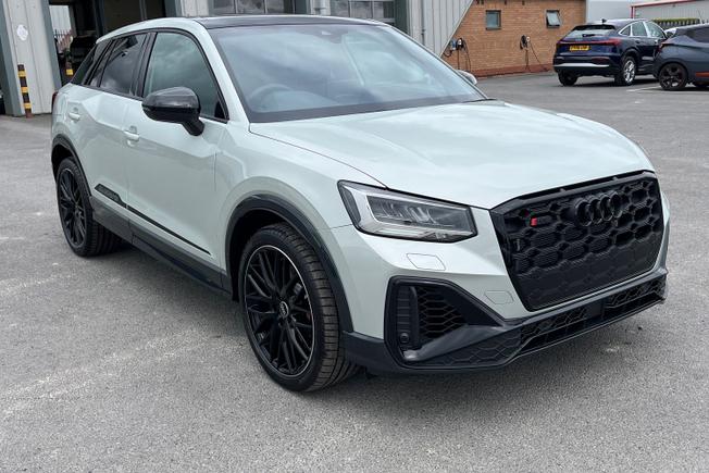 AUDI  SQ2 Photo 21