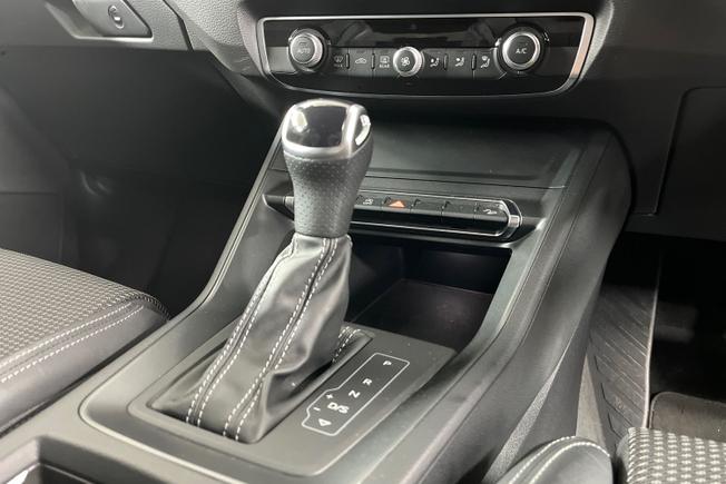 AUDI Q3 Photo 23