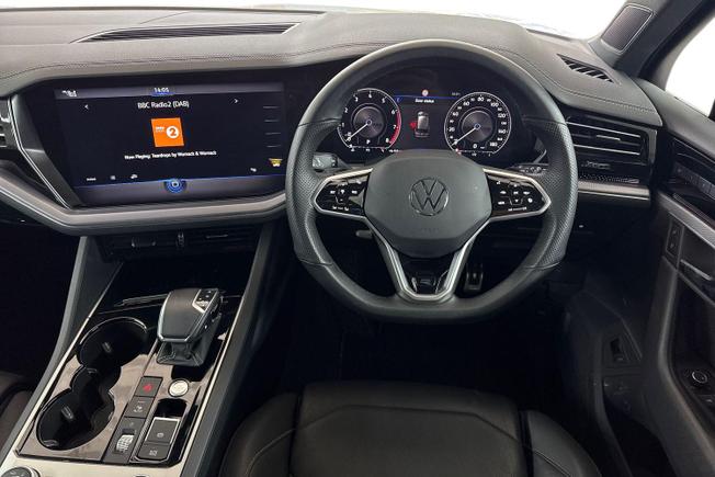 VOLKSWAGEN Touareg Photo 11