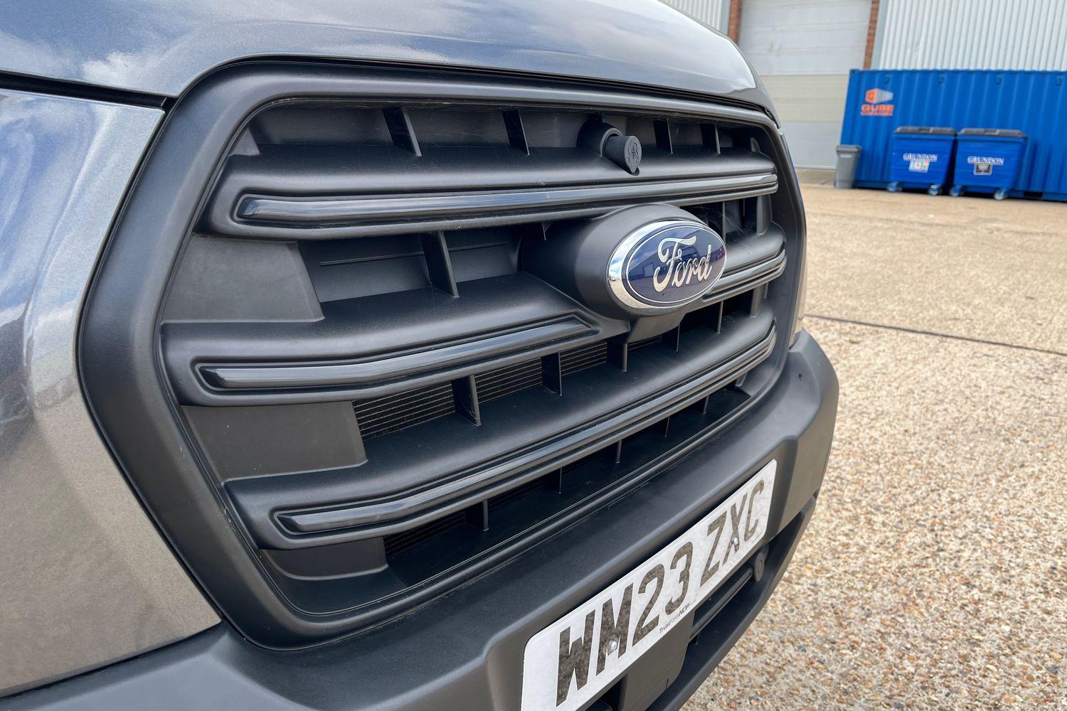 Ford TRANSIT Photo 38