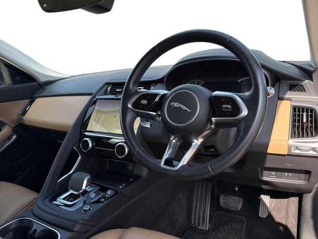 JAGUAR E-Pace Photo 6