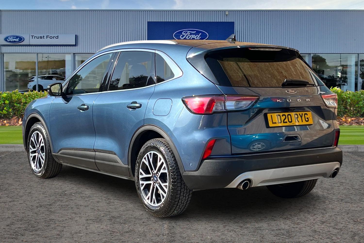 Ford KUGA Photo 1