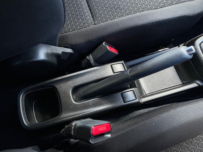 SUZUKI Swift Photo 39