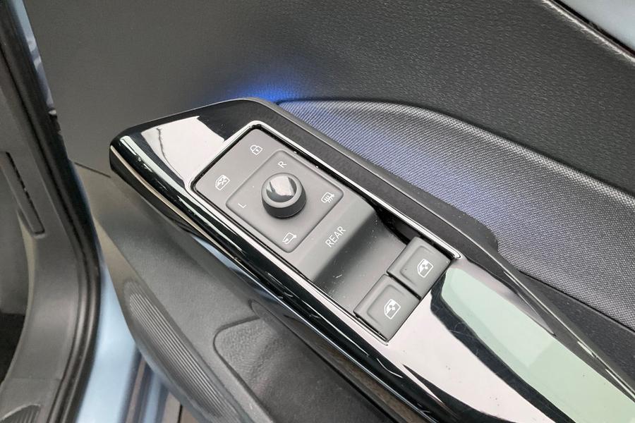Volkswagen ID.3 Photo autoimg-ad13b35dc4409a07b7ec3b3d04b3ecdd24dd56ff.jpg