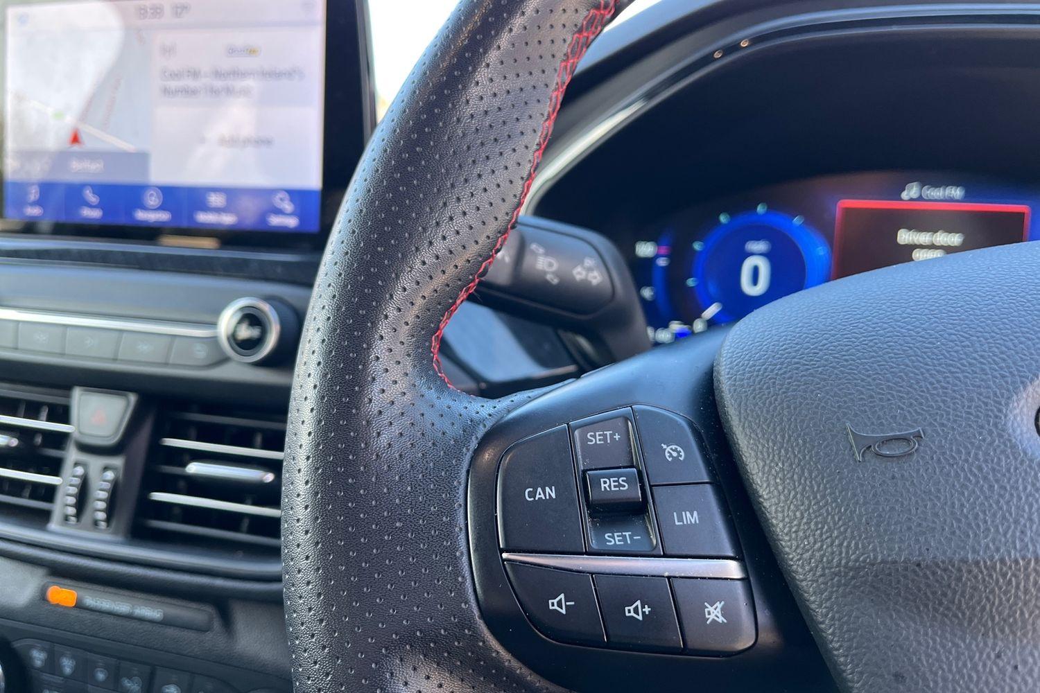 Ford FOCUS Photo 28