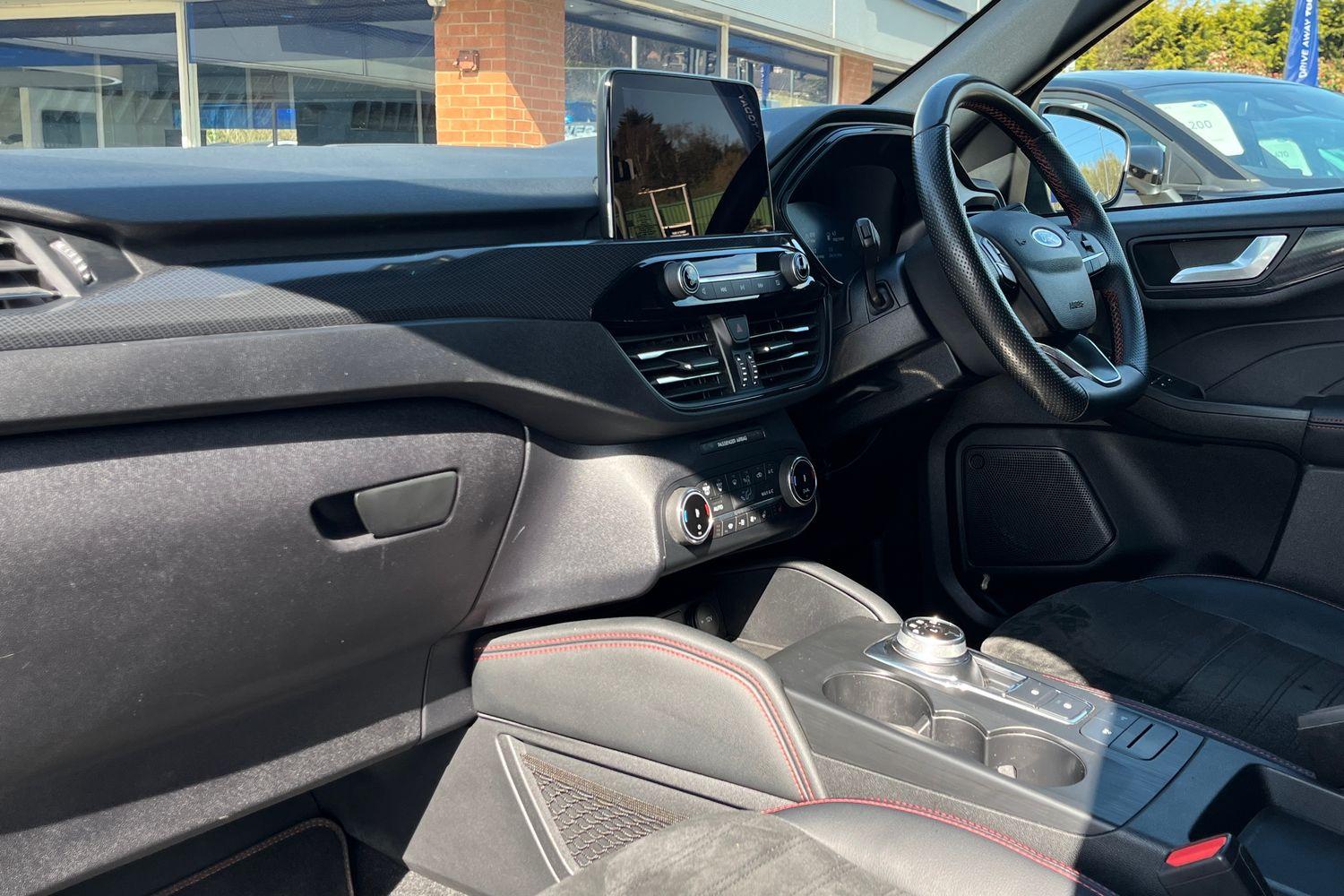Ford Kuga Photo 17
